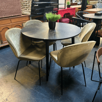 Dining Set Donated by Corporate Partner Blueground