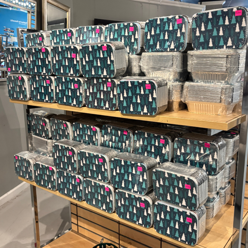 Brand New Christmas Themed Aluminum To Go Containers